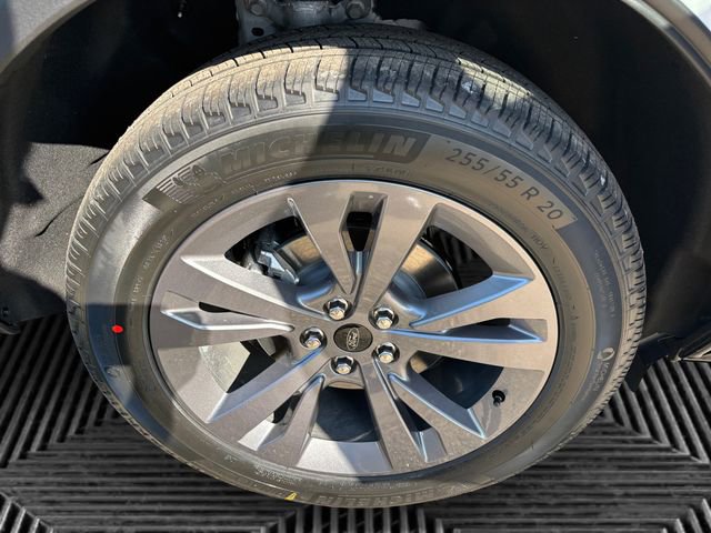 New 2026 Ford Explorer Active AWD/4WD image 14
