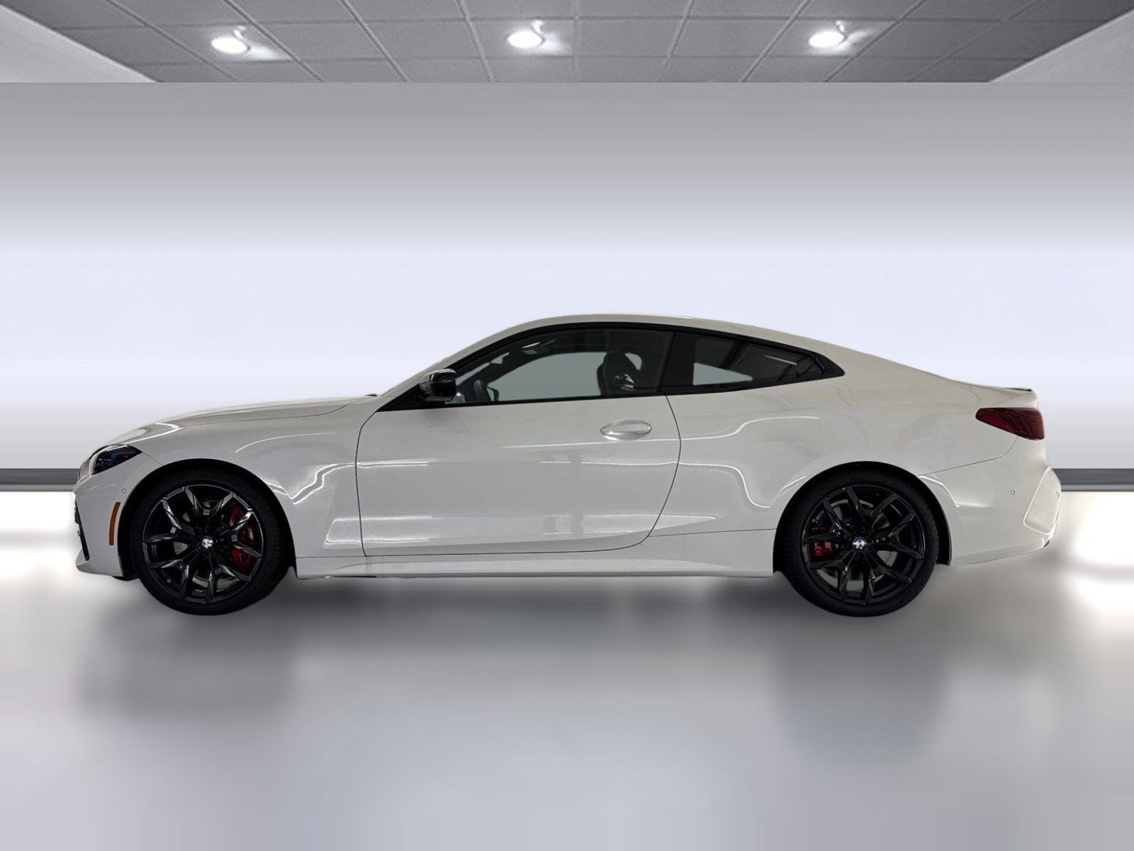 Used 2026 BMW 430i Coupe w/ M Sport Package RWD image 2
