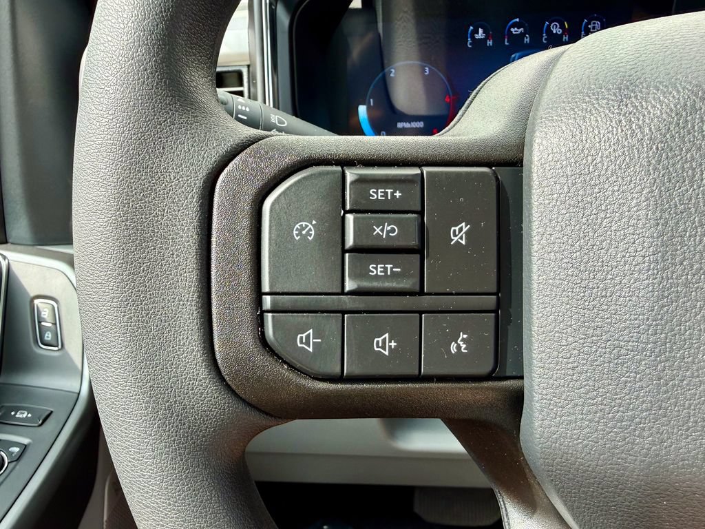 New 2026 Ford F250 XLT w/ XLT Premium Package AWD/4WD image 25