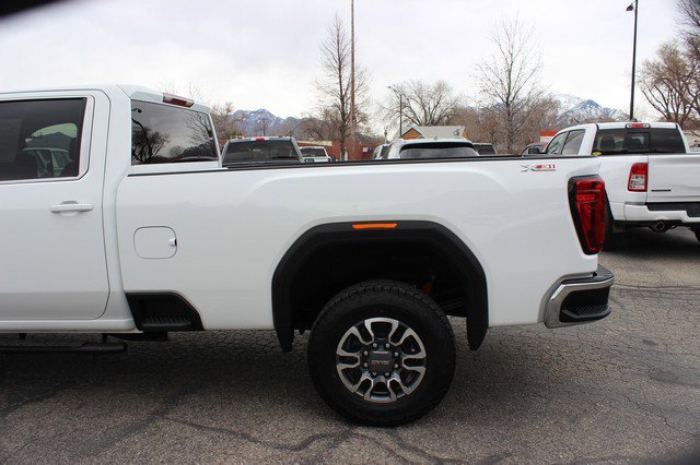 Used 2024 GMC Sierra 3500 SLE w/ SLE Convenience Package image 7