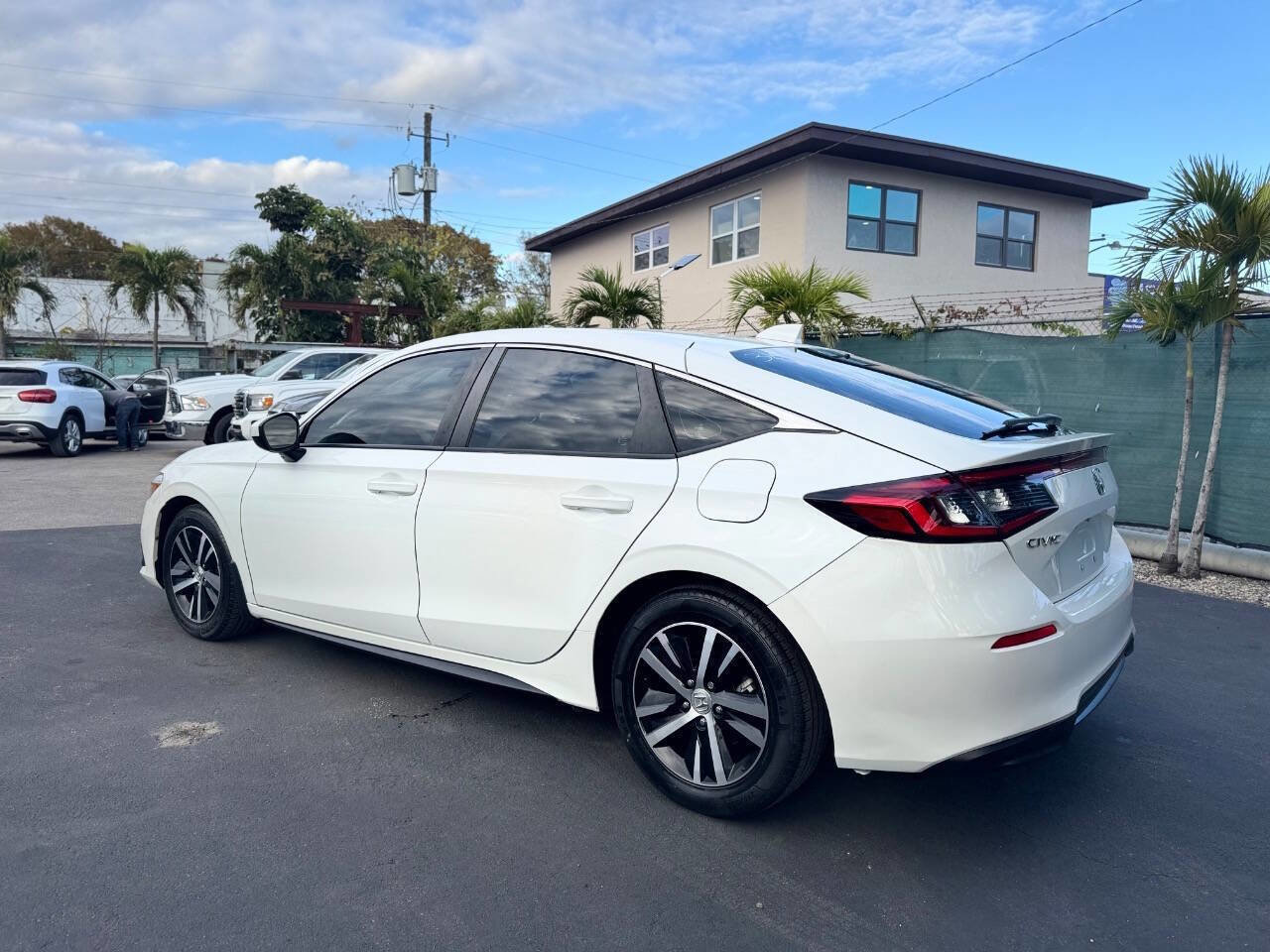 Used 2024 Honda Civic LX image 7