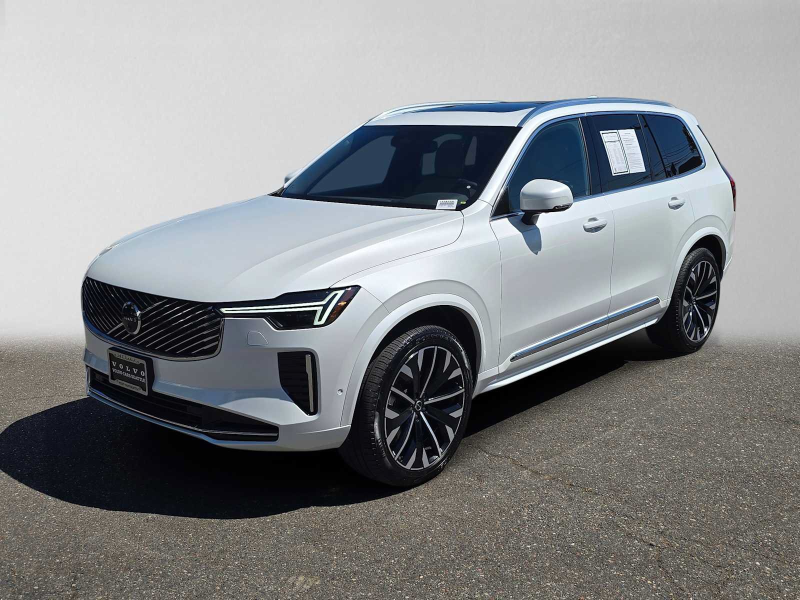 Certified 2026 Volvo XC90 B6 Plus w/ Protection Package Premier AWD/4WD image 7