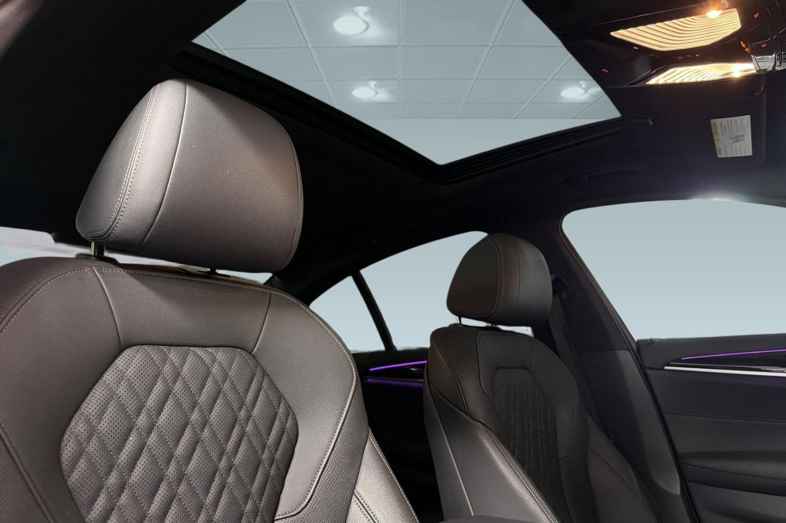 Used 2023 BMW 530i w/ Premium Package RWD image 25