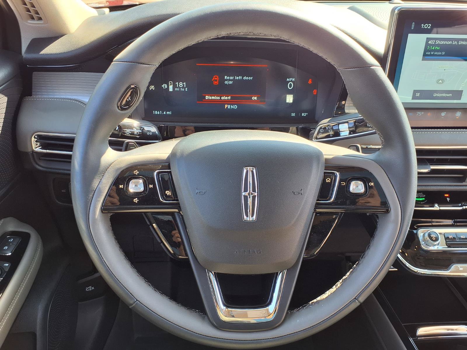 Used 2025 Lincoln Corsair AWD w/ Equipment Group 101A image 14