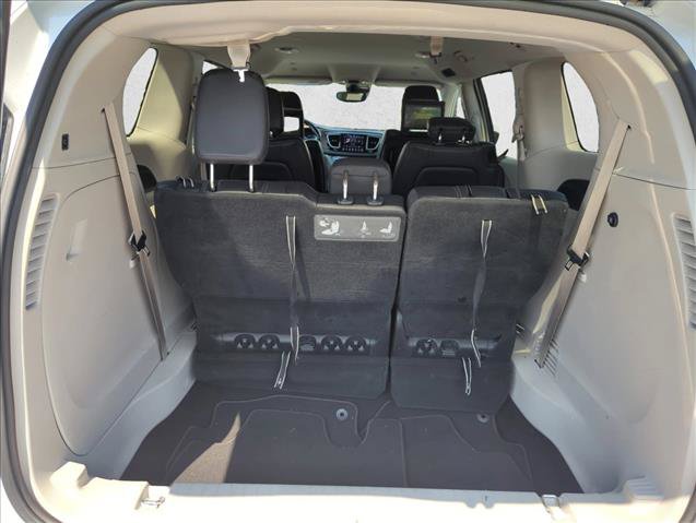 Used 2019 Chrysler Pacifica Touring-L Plus w/ Advanced Safetytec Group FWD image 7