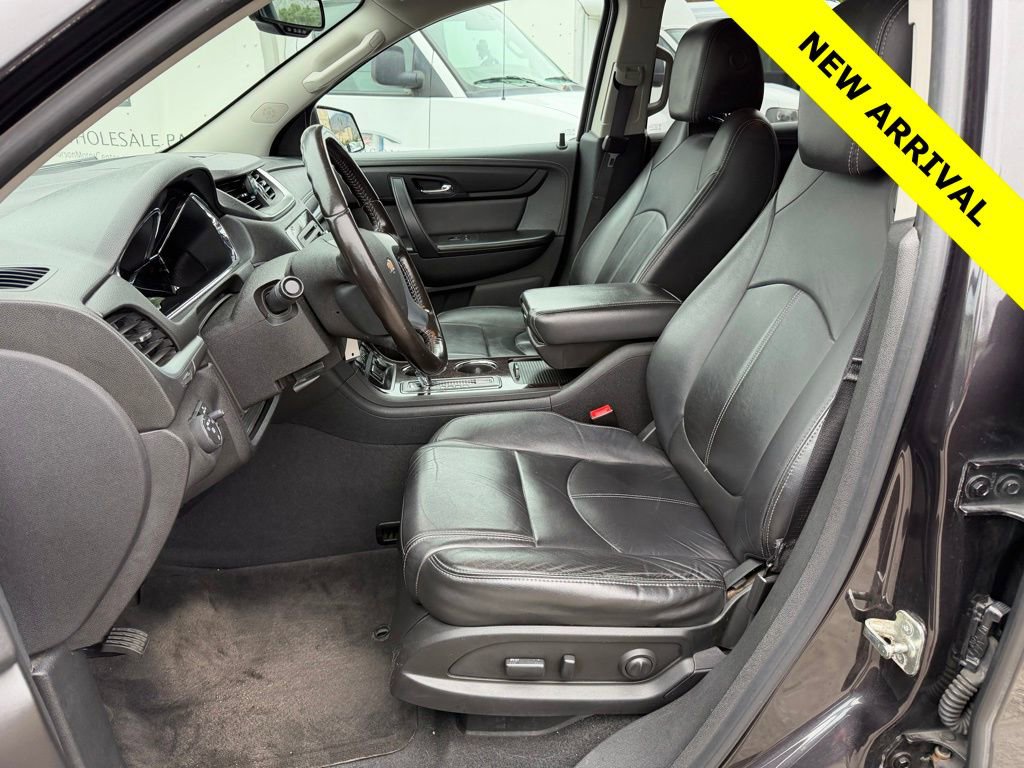 Used 2017 Chevrolet Traverse LT image 5