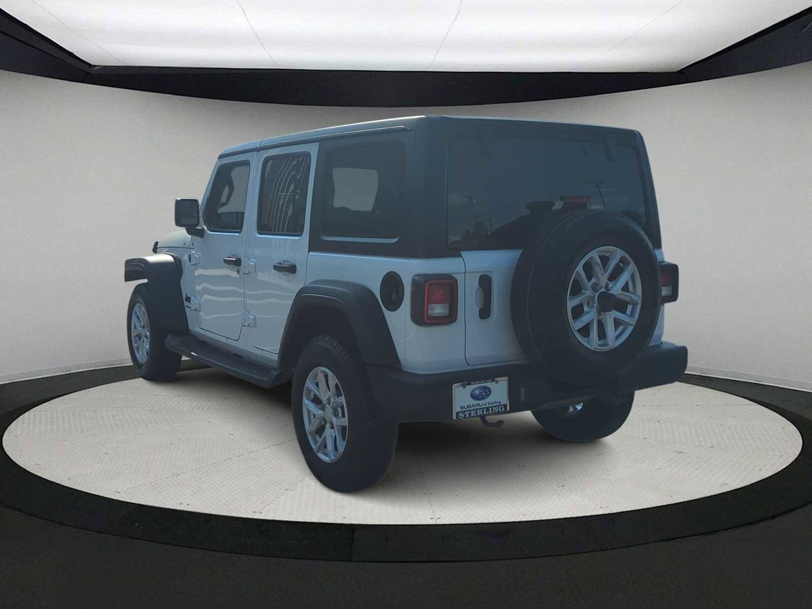 Used 2023 Jeep Wrangler Sport S image 6