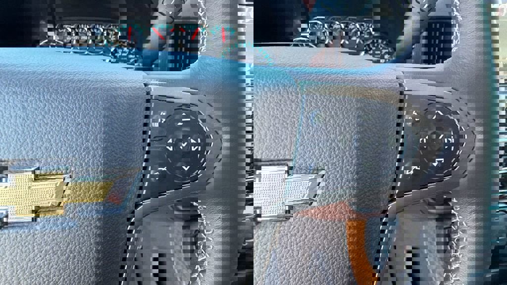 Used 2015 Chevrolet Silverado 1500 High Country w/ High Country Premium Package image 26