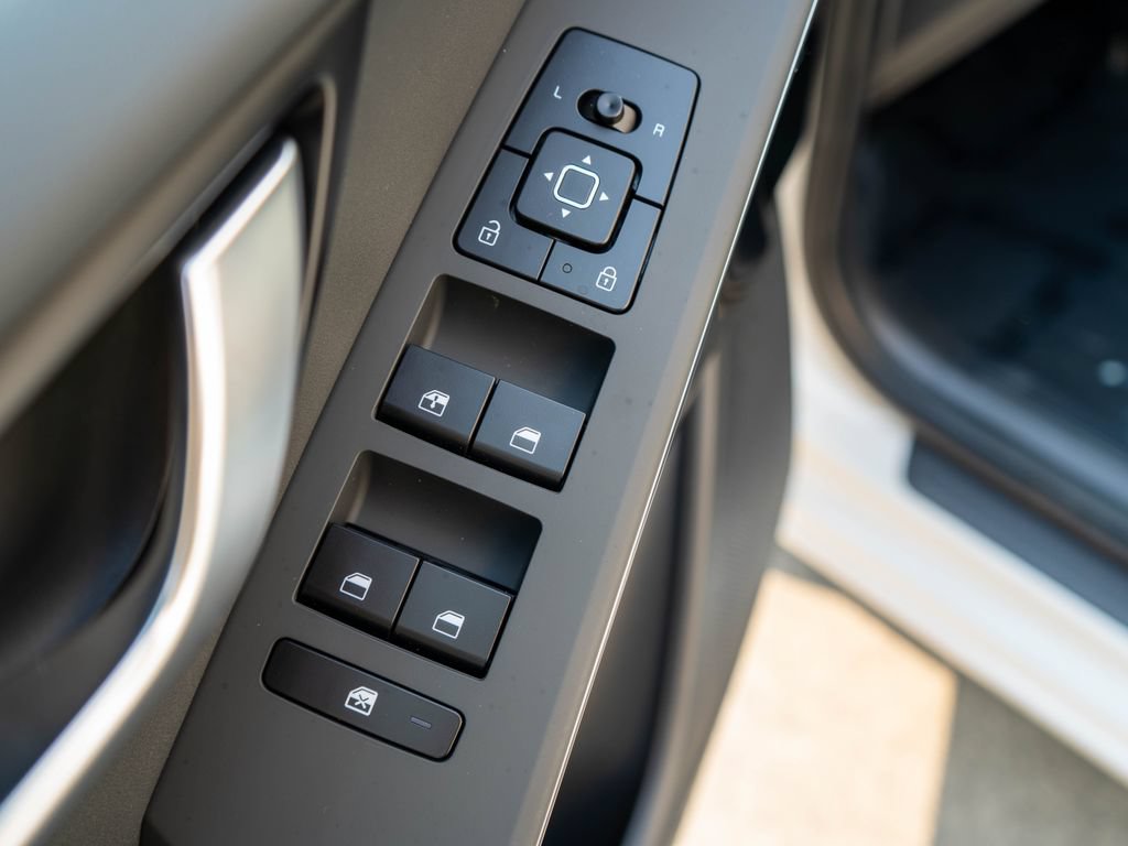 New 2026 Kia Niro Wind w/ Wind Preserve Package FWD image 16