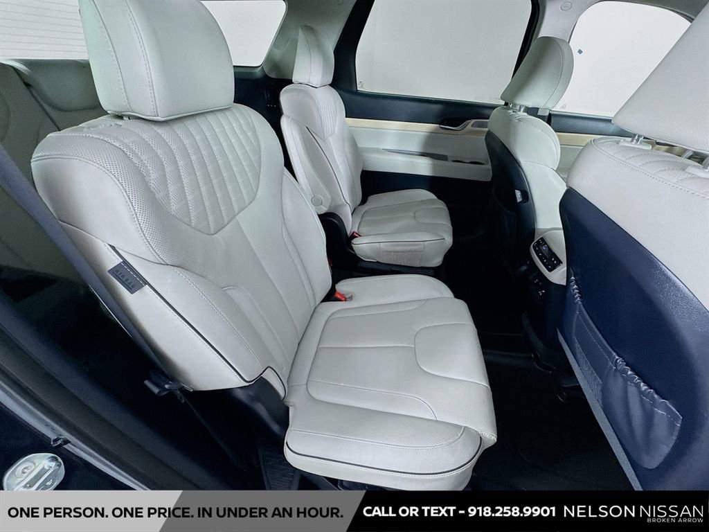Used 2024 Hyundai Palisade Limited image 30