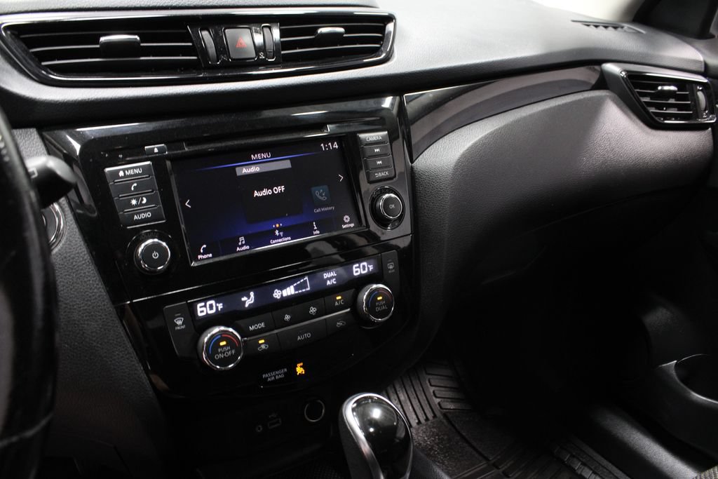 Certified 2022 Nissan Rogue Sport SV AWD/4WD image 29