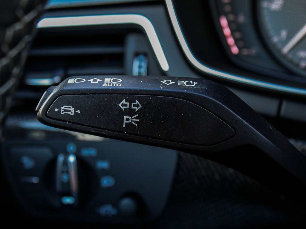 Used 2022 Audi S4 Premium image 25