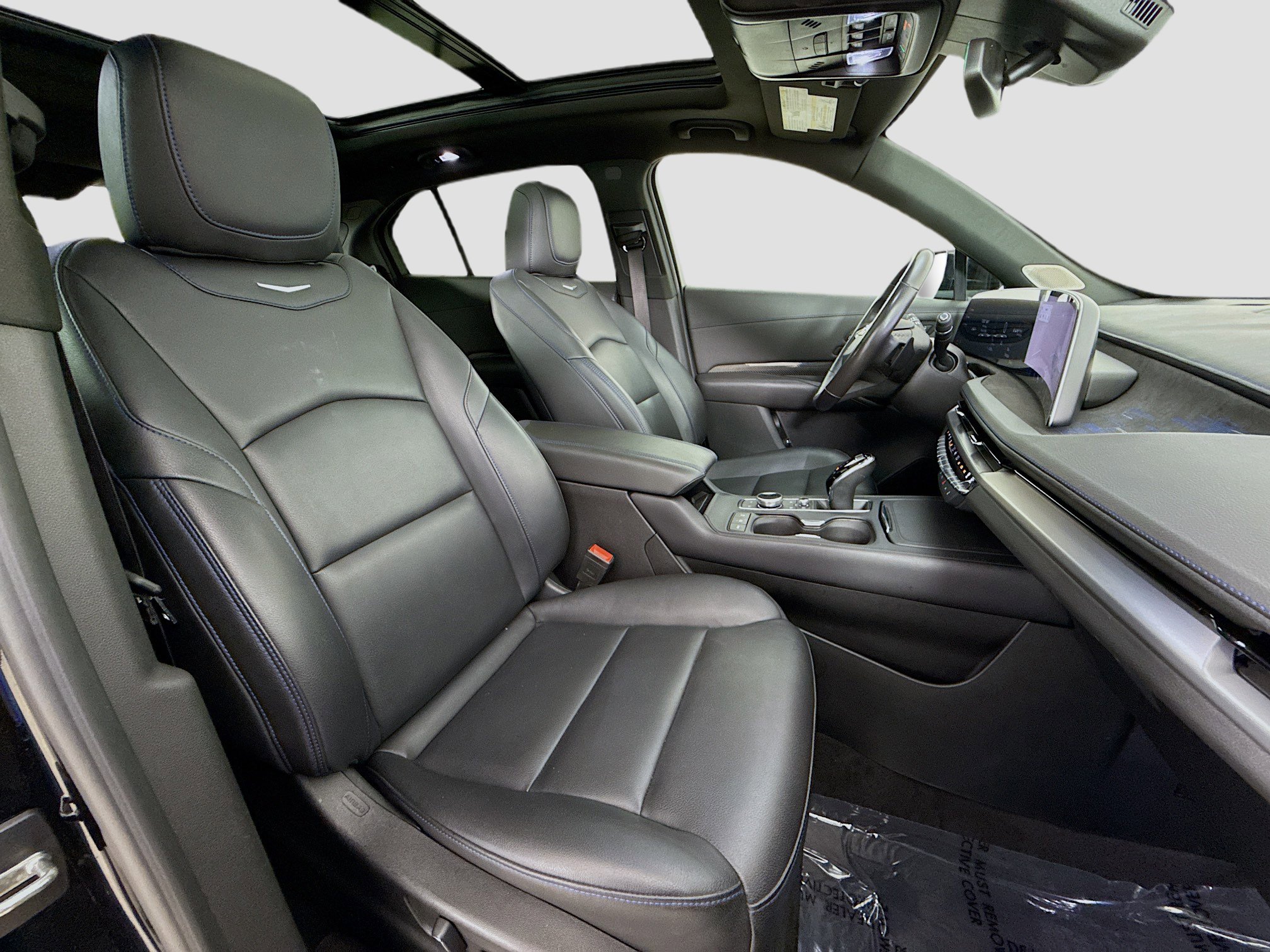 Used 2024 Cadillac XT4 Sport w/ Cold Weather Package image 30