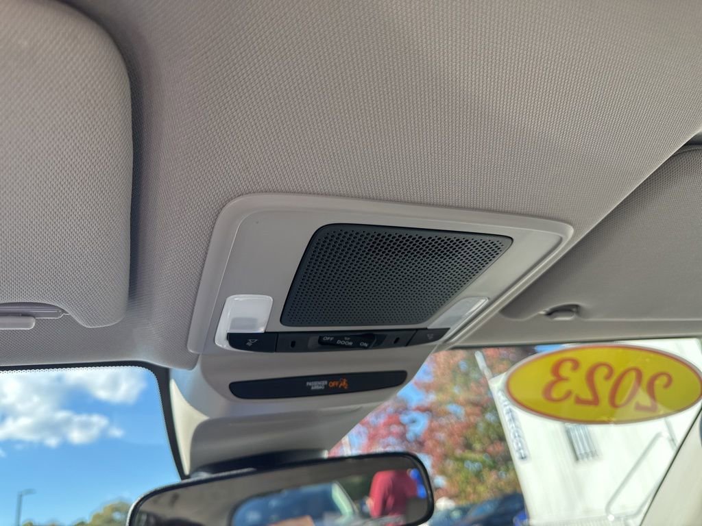 Used 2023 Honda HR-V LX image 24