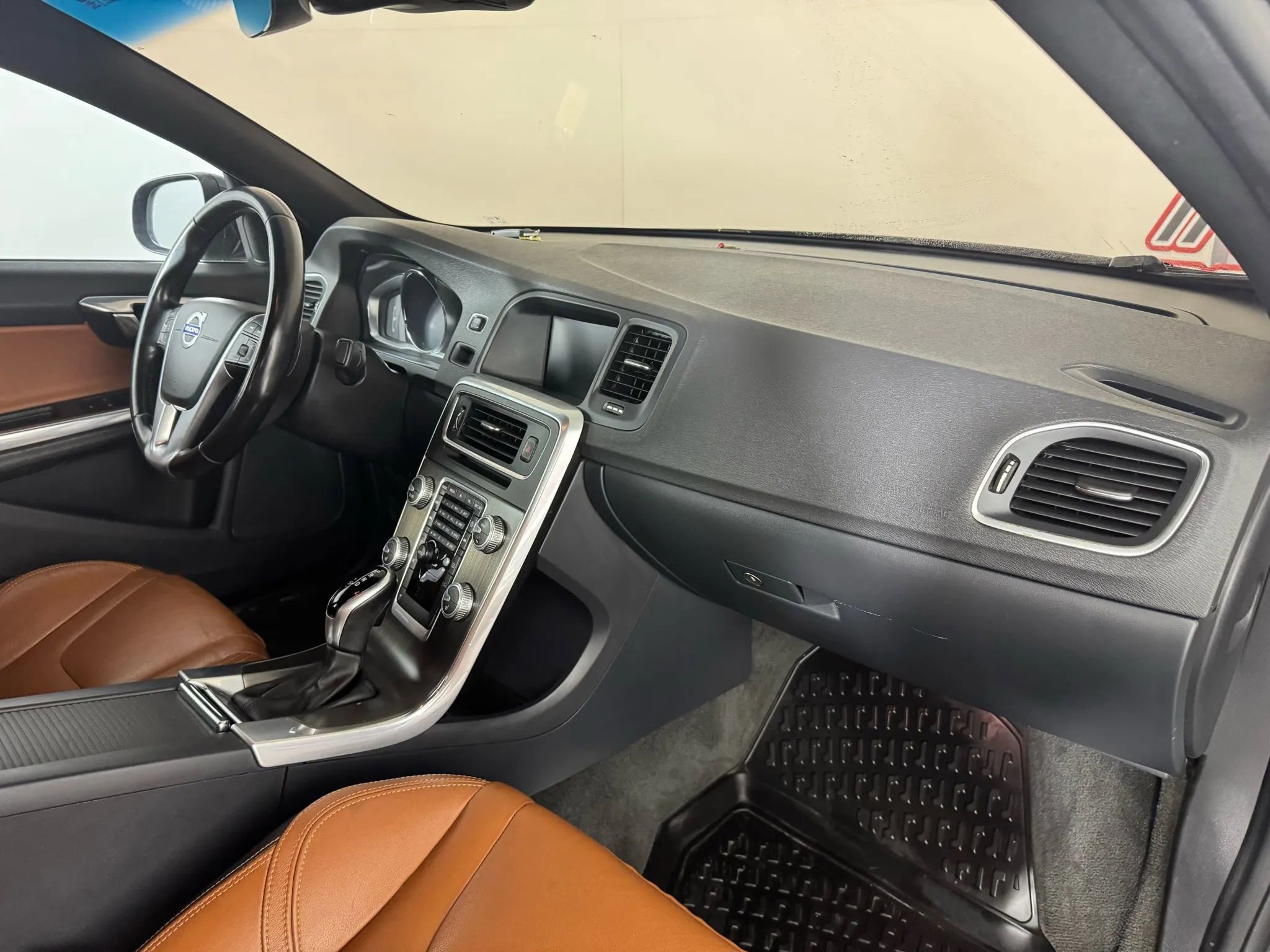 Used 2015 Volvo S60 T5 Premier image 12