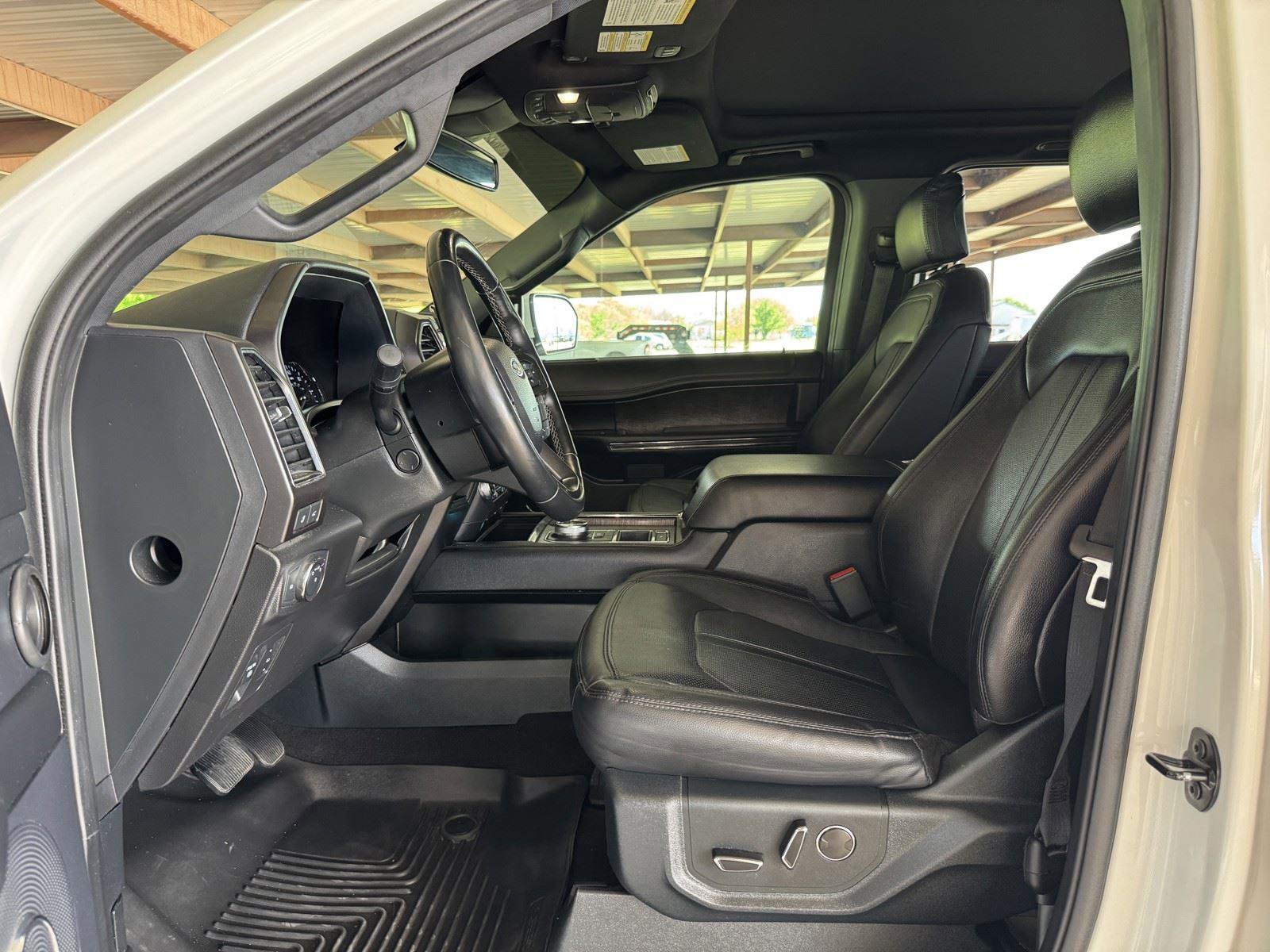 Used 2020 Ford Expedition Limited w/ Equipment Group 301A image 26