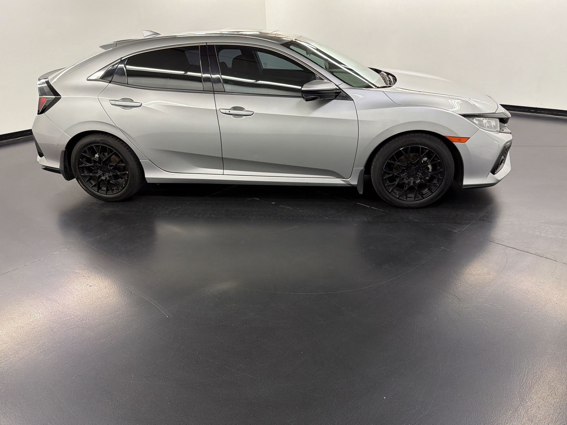Used 2018 Honda Civic EX image 8
