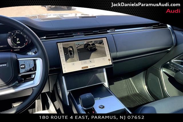 Used 2025 Land Rover Range Rover SE image 6