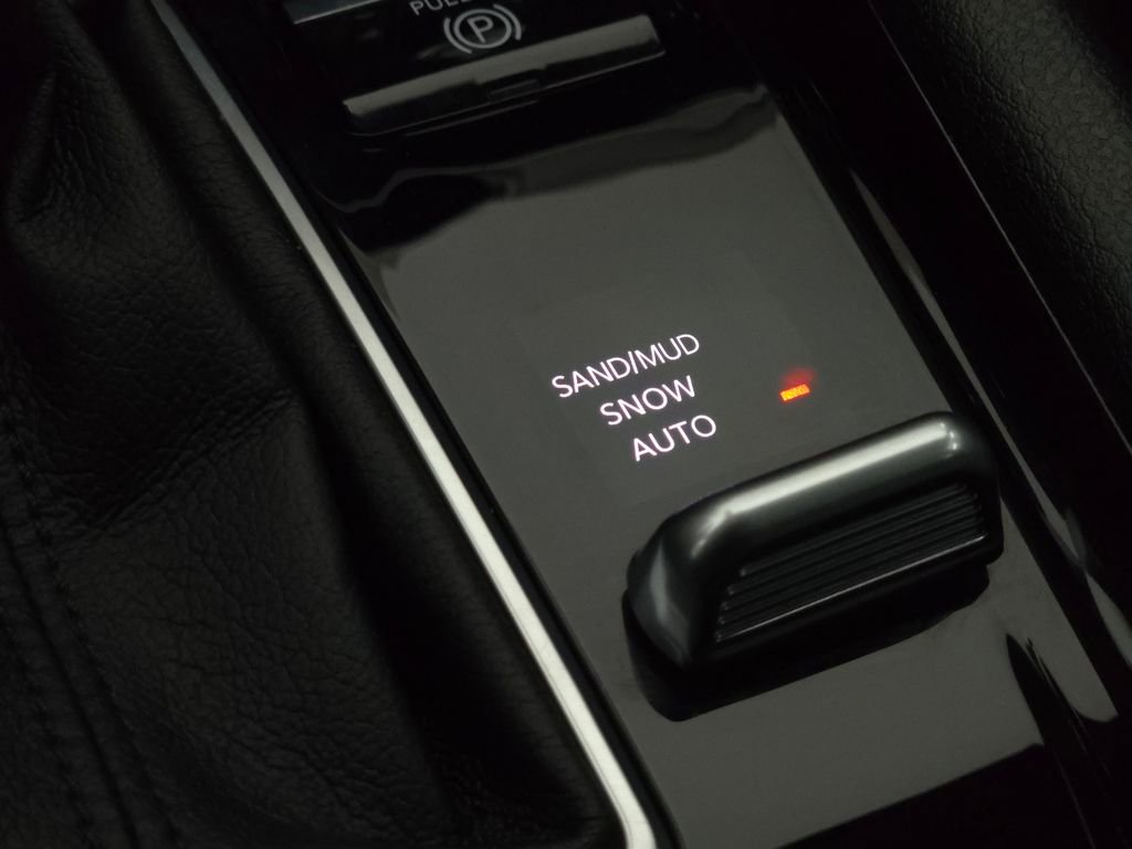 Used 2024 Jeep Compass Limited image 5