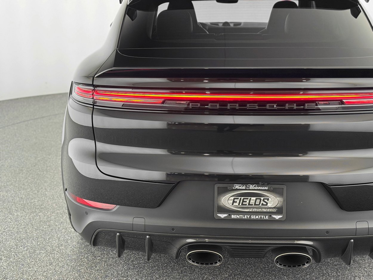Used 2024 Porsche Cayenne Turbo GT image 40