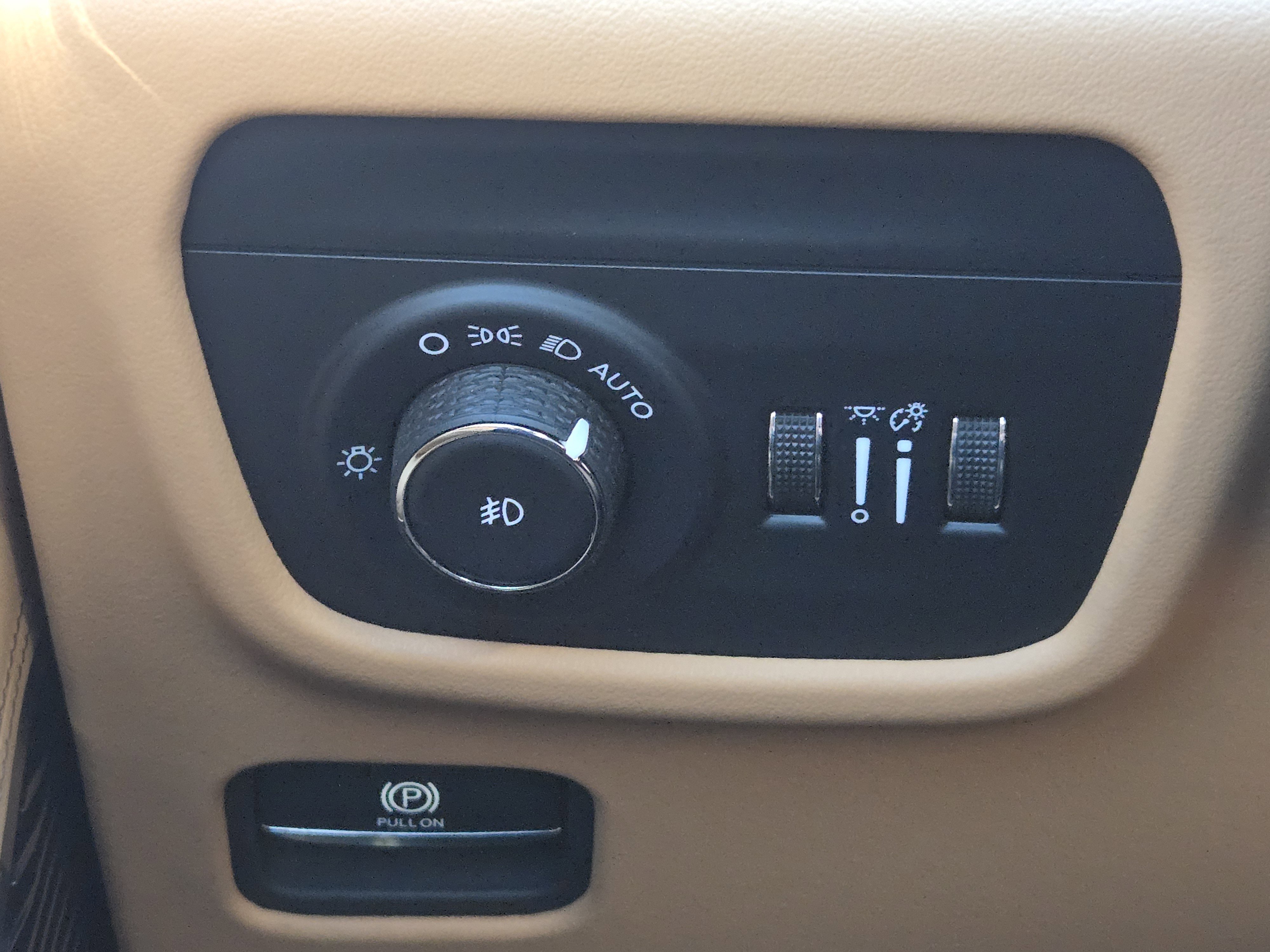 Used 2024 Jeep Grand Cherokee L Summit image 25