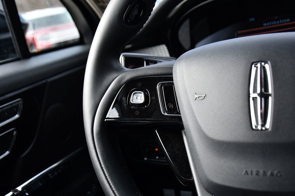Used 2024 Lincoln Corsair Premiere image 32