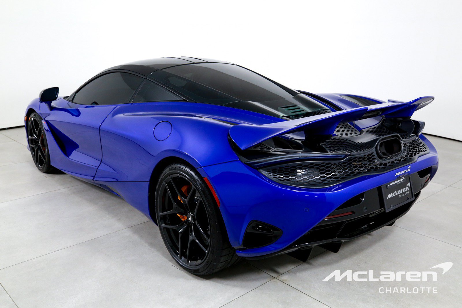 Used 2025 McLaren 750S RWD image 7