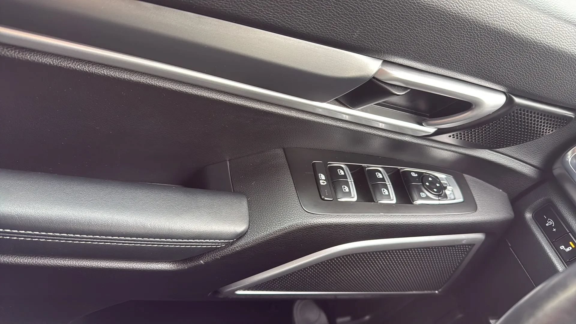Used 2022 Kia Telluride S AWD/4WD image 22