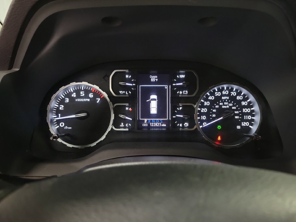 Used 2019 Toyota Tundra SR5 w/ SR5 Upgrade Package AWD/4WD image 27