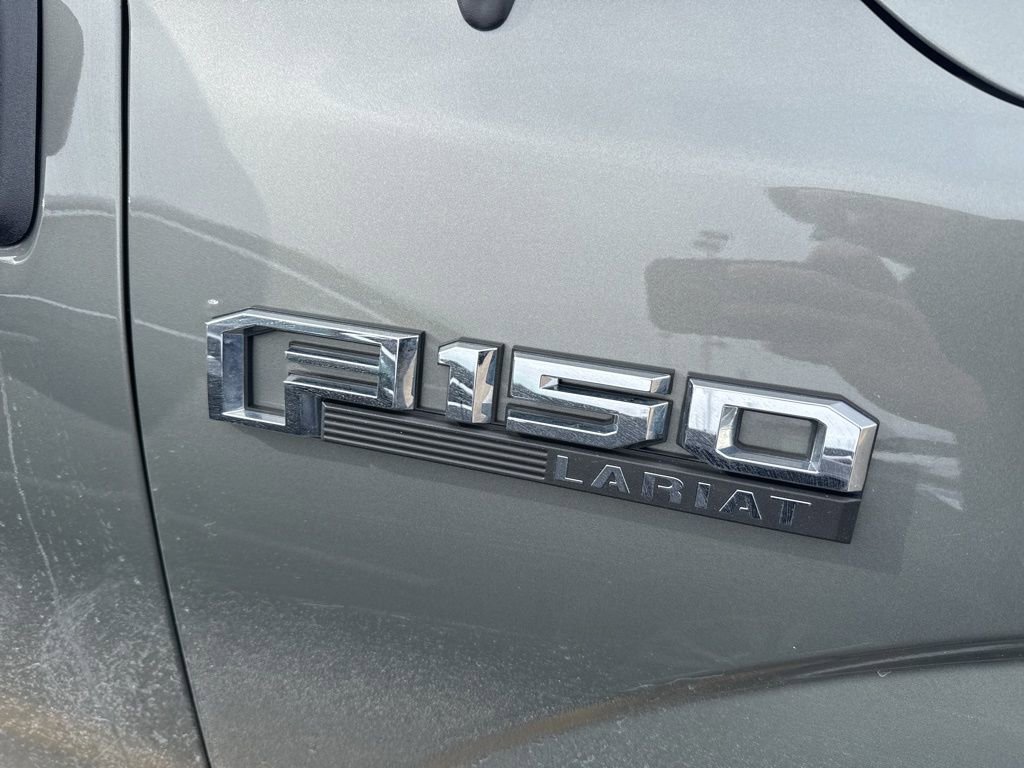 Used 2019 Ford F150 Lariat w/ Equipment Group 502A Luxury image 4