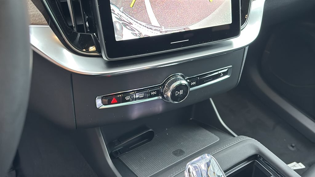 New 2026 Volvo XC90 B5 Core AWD/4WD image 21