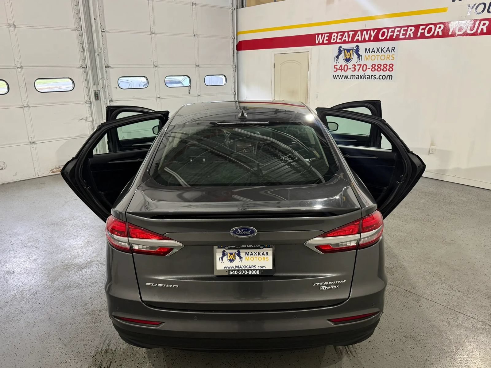 Used 2020 Ford Fusion Titanium FWD image 22