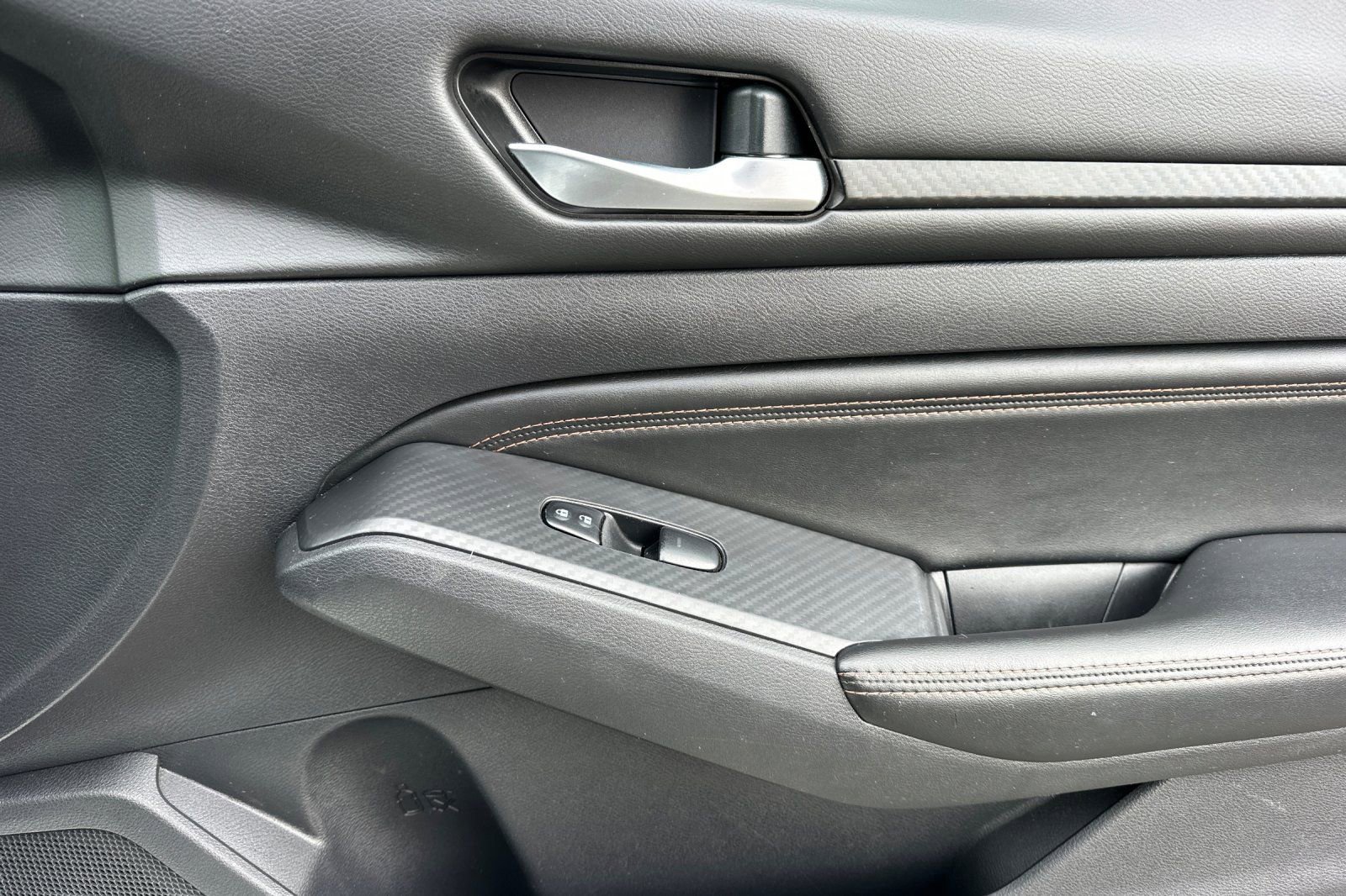 Used 2020 Nissan Altima 2.5 SR w/ Premium Package image 17