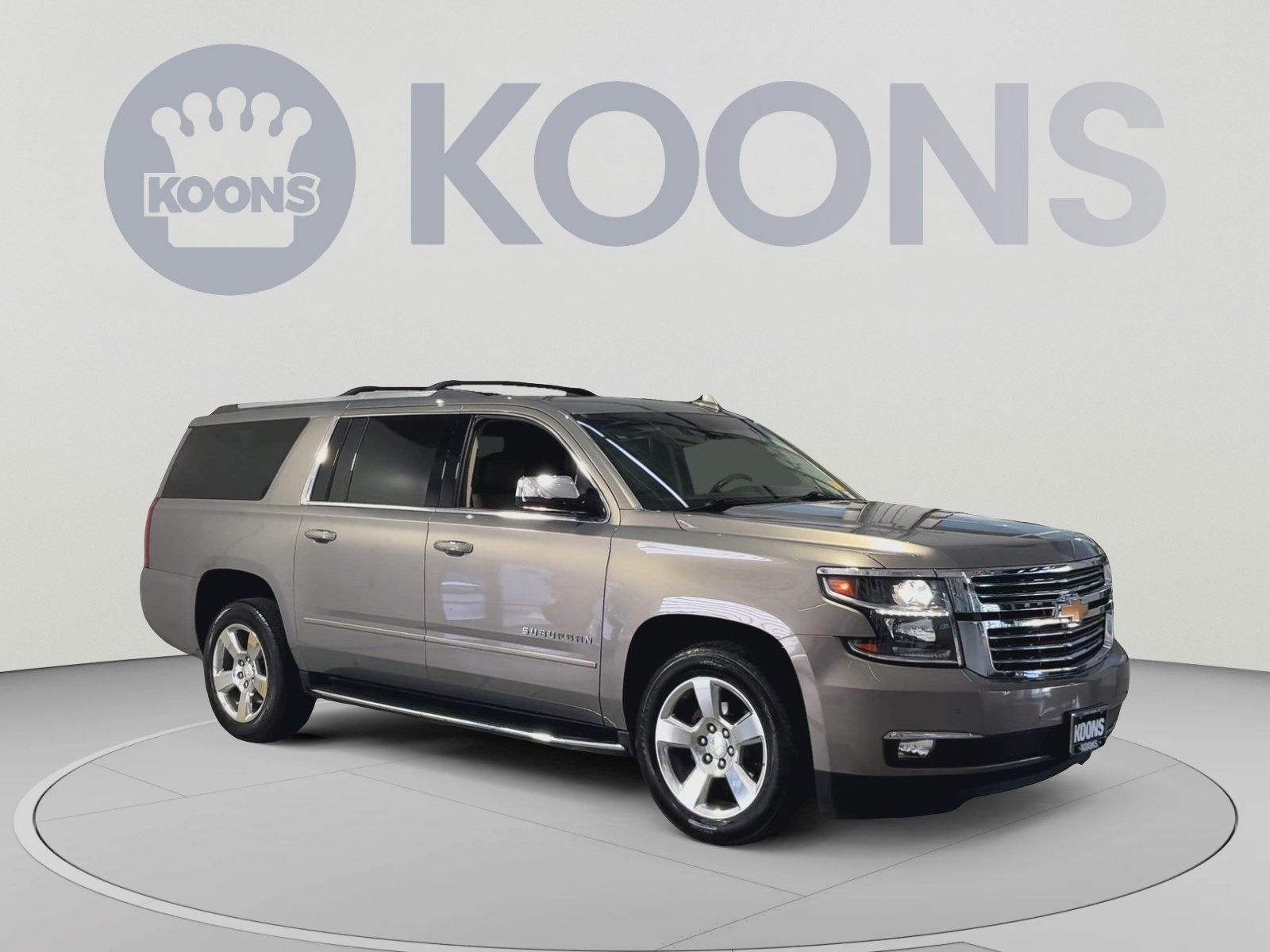 Used 2017 Chevrolet Suburban Premier AWD/4WD image 2