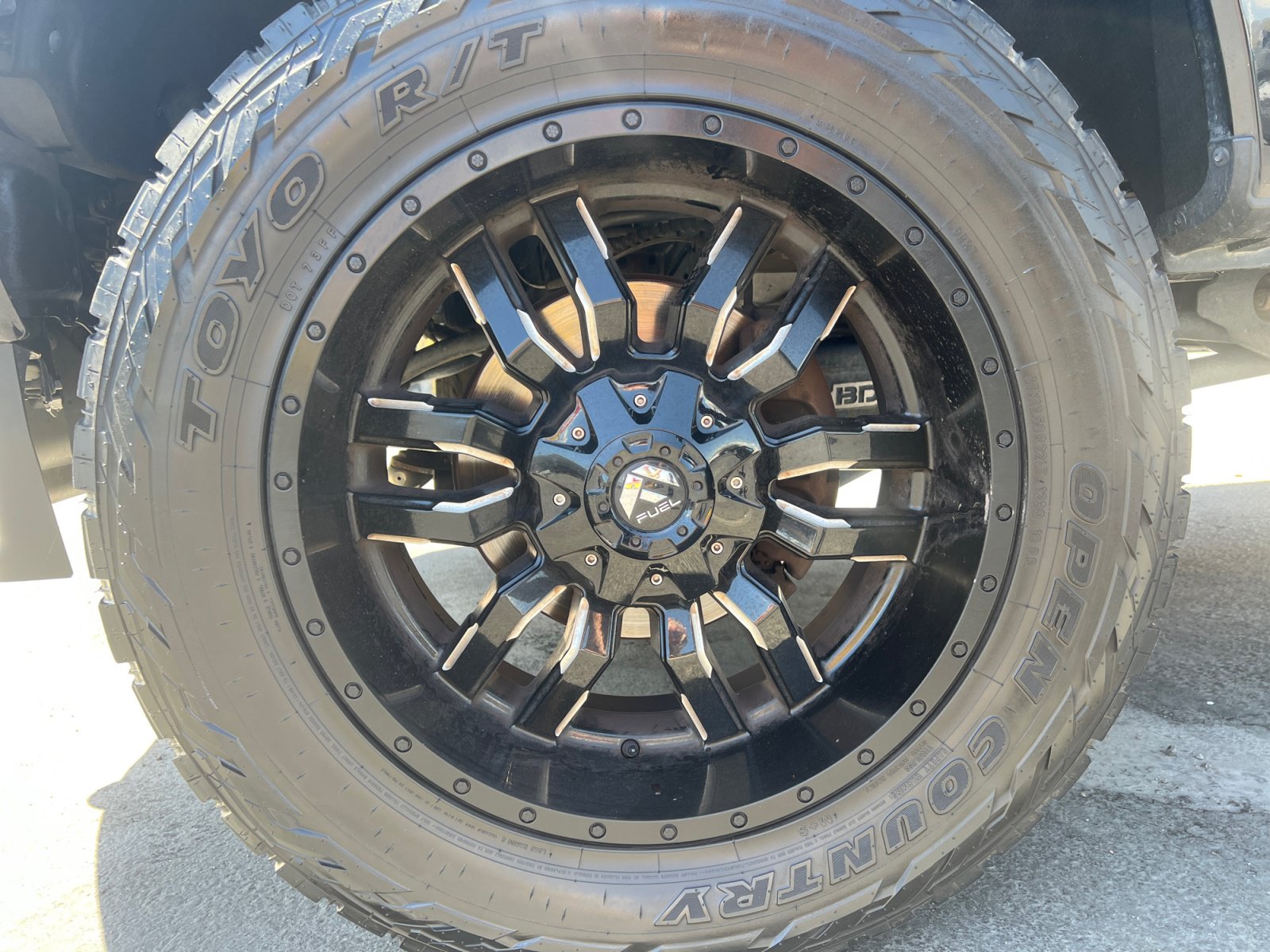 Used 2021 Ford F350 Limited w/ FX4 Off-Road Package AWD/4WD image 34