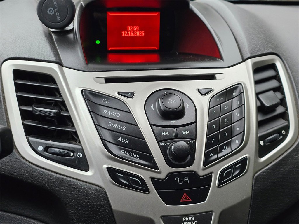 Used 2012 Ford Fiesta SEL image 4