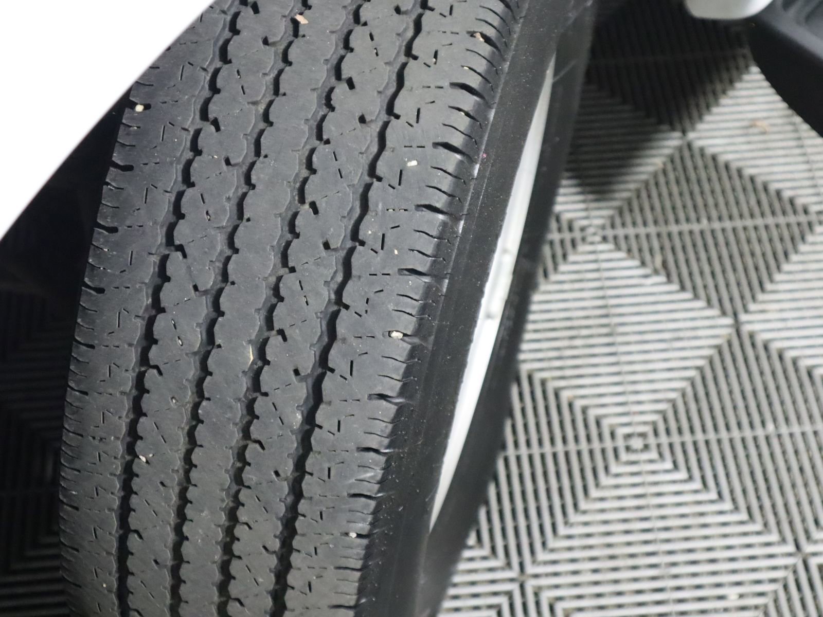 Used 2023 Chevrolet Express 3500 LT w/ LT Preferred Equipment Group image 18