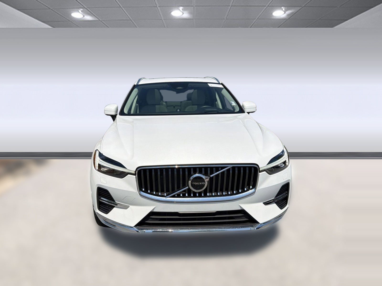 Used 2023 Volvo XC60 B5 Ultimate w/ Protection Package Premier image 6