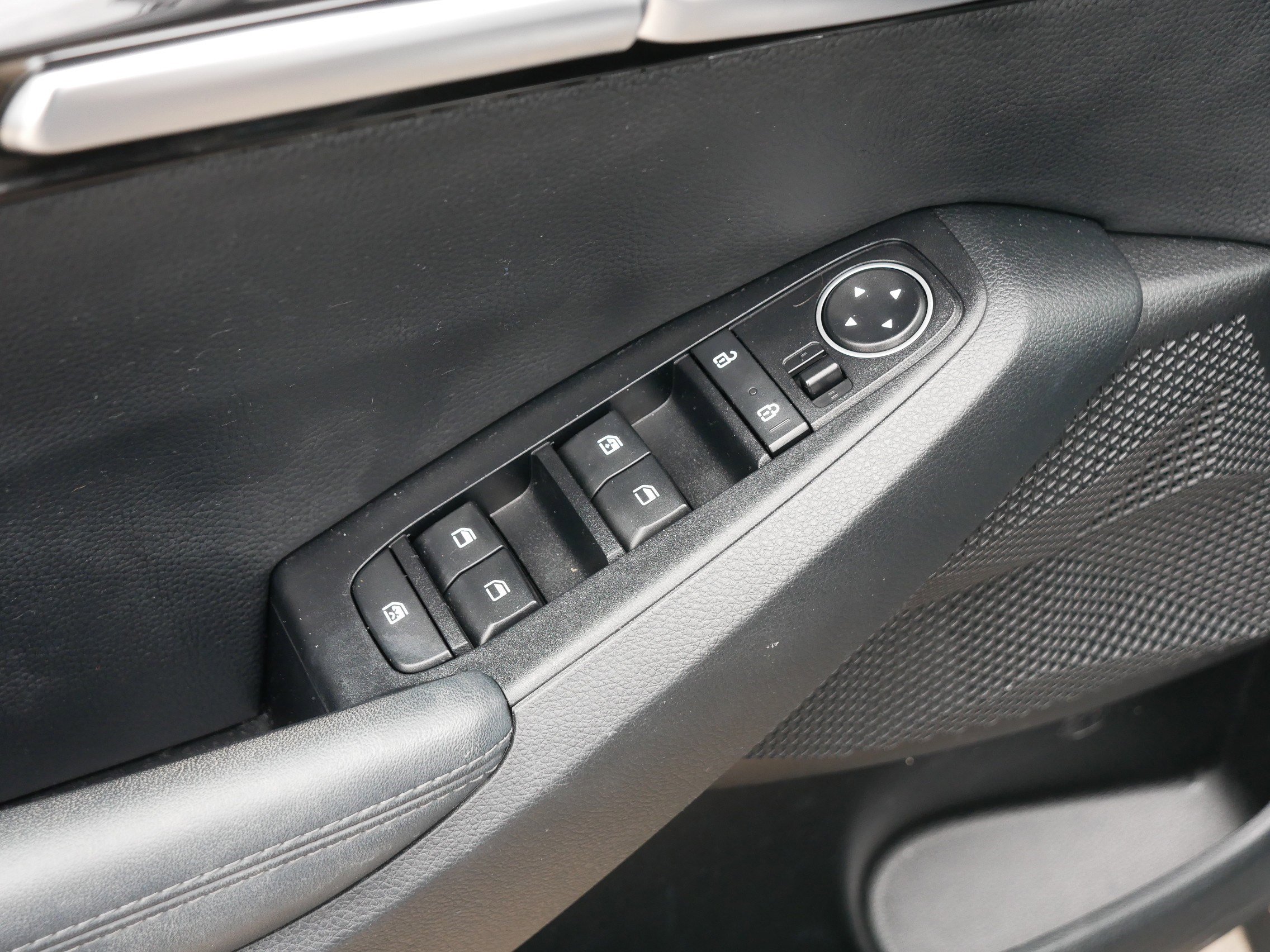 Certified 2023 Kia Seltos EX image 19