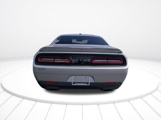 Used 2018 Dodge Challenger R/T RWD image 4