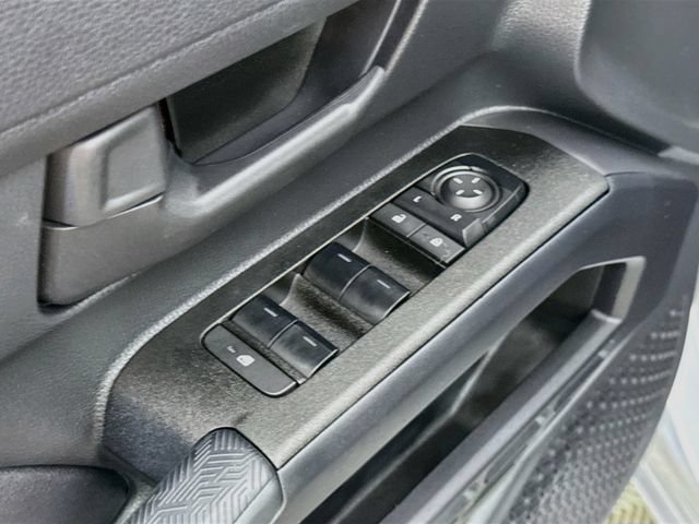 Used 2025 Toyota 4Runner SR5 RWD image 18