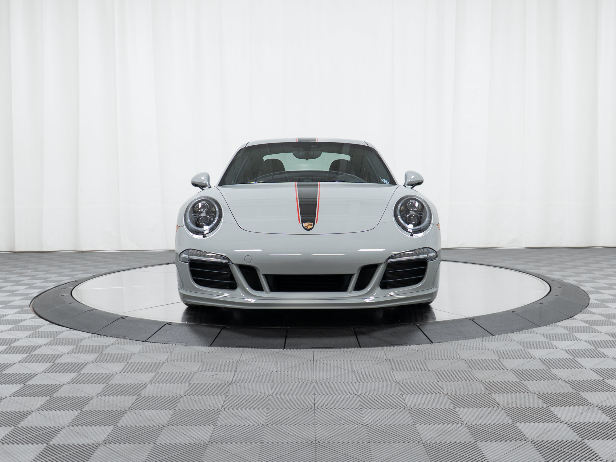 Certified 2016 Porsche 911 Carrera GTS RWD image 10