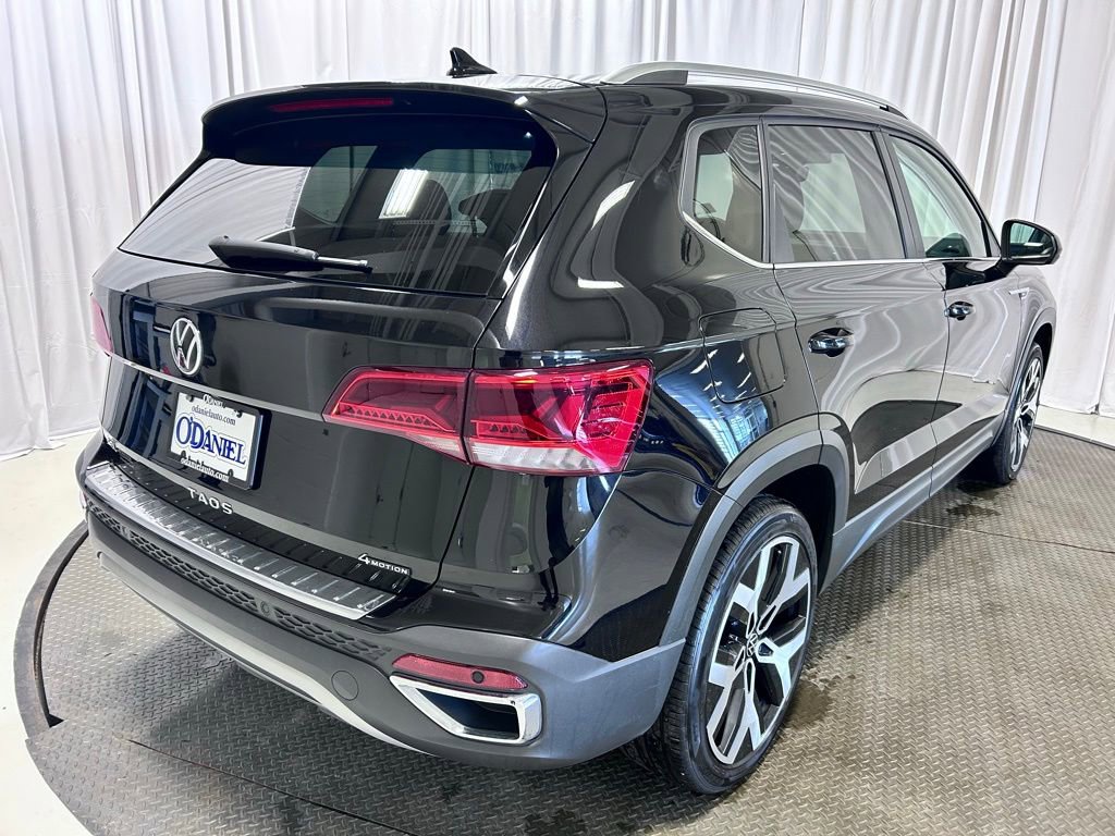 Used 2022 Volkswagen Taos SEL image 30