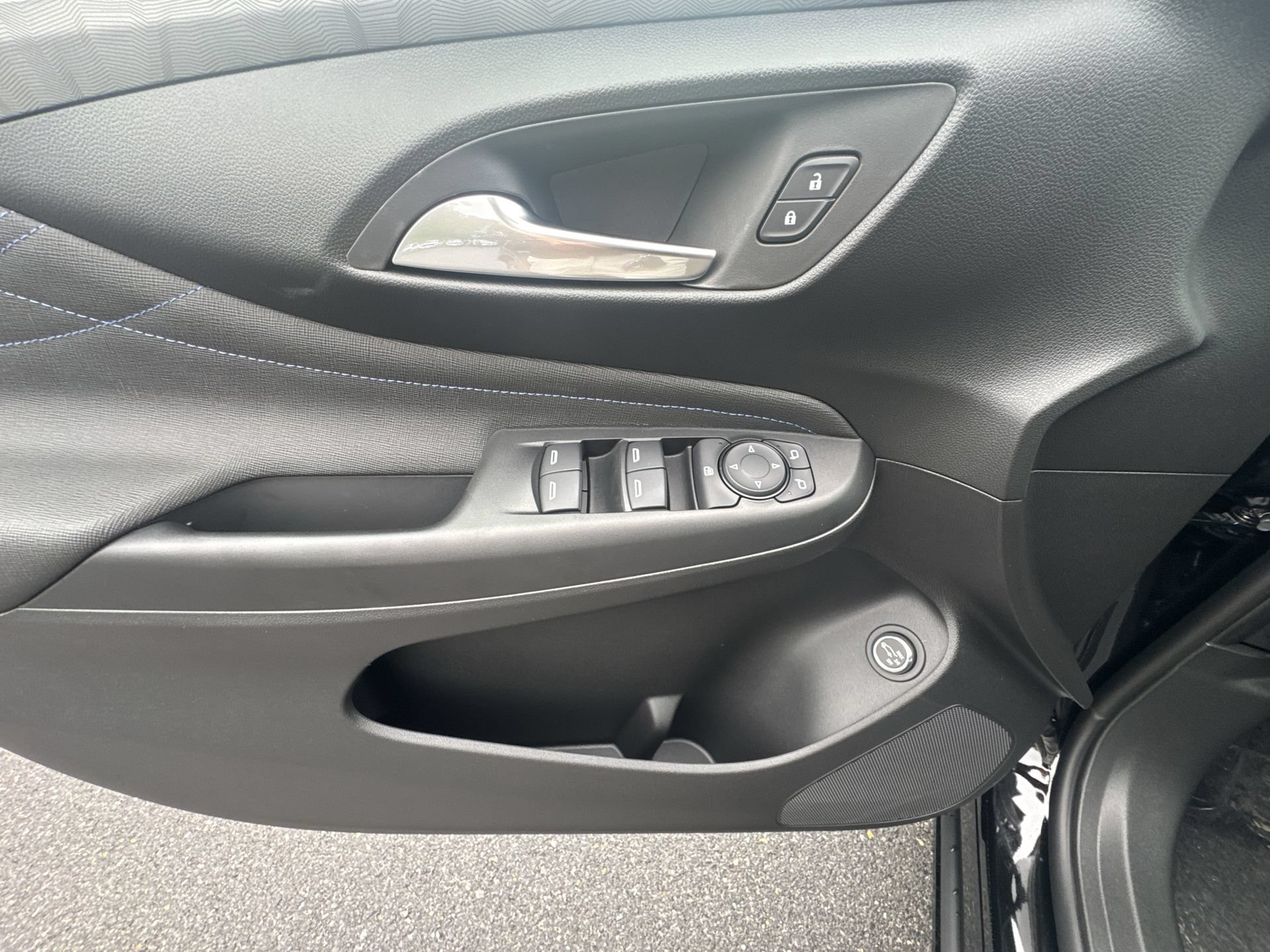 New 2026 Buick Envista Sport Touring w/ Convenience I Package FWD image 15