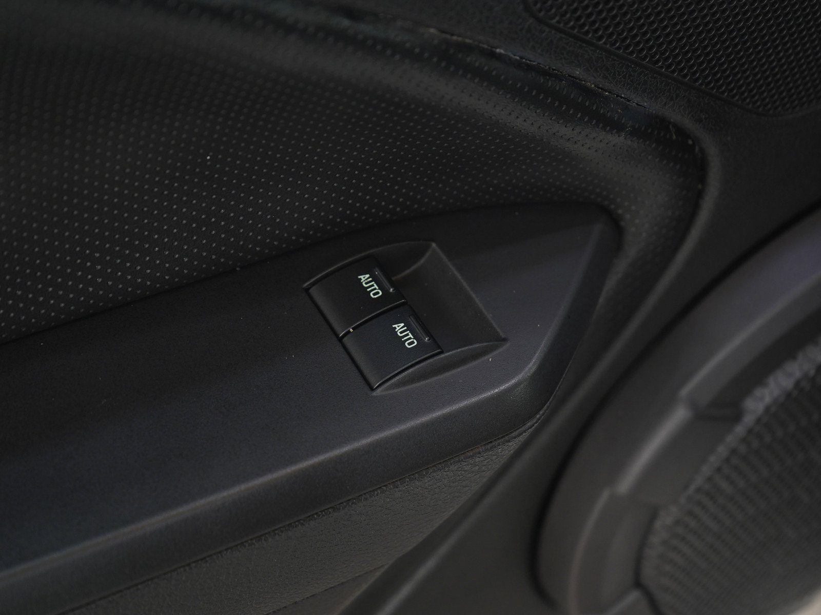 Used 2009 Ford Mustang Shelby GT500 RWD image 18