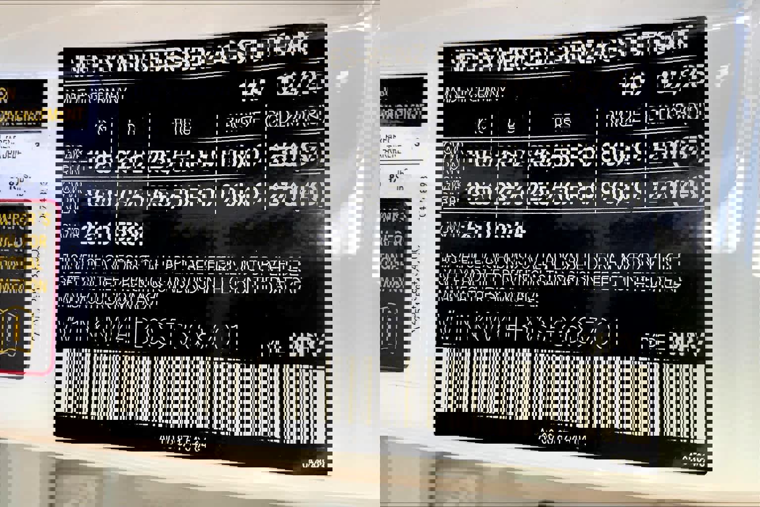 Used 2025 Mercedes-Benz GLC 300 4MATIC image 13