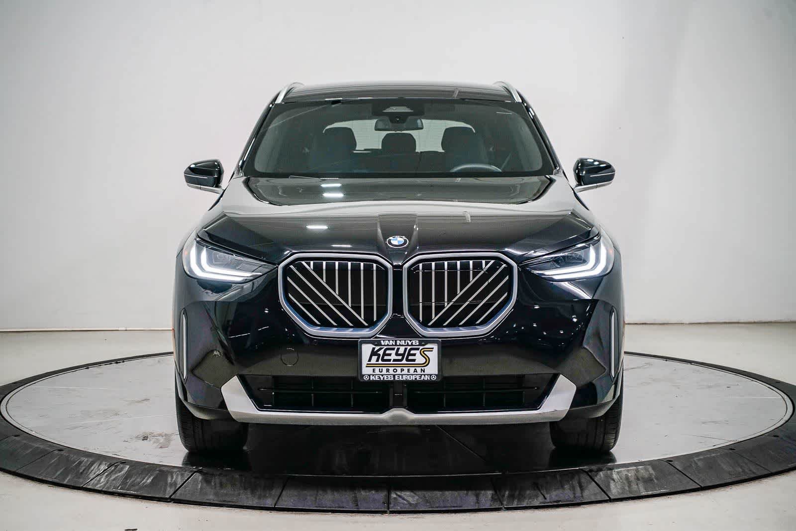 Used 2025 BMW X3 xDrive30i AWD/4WD image 6