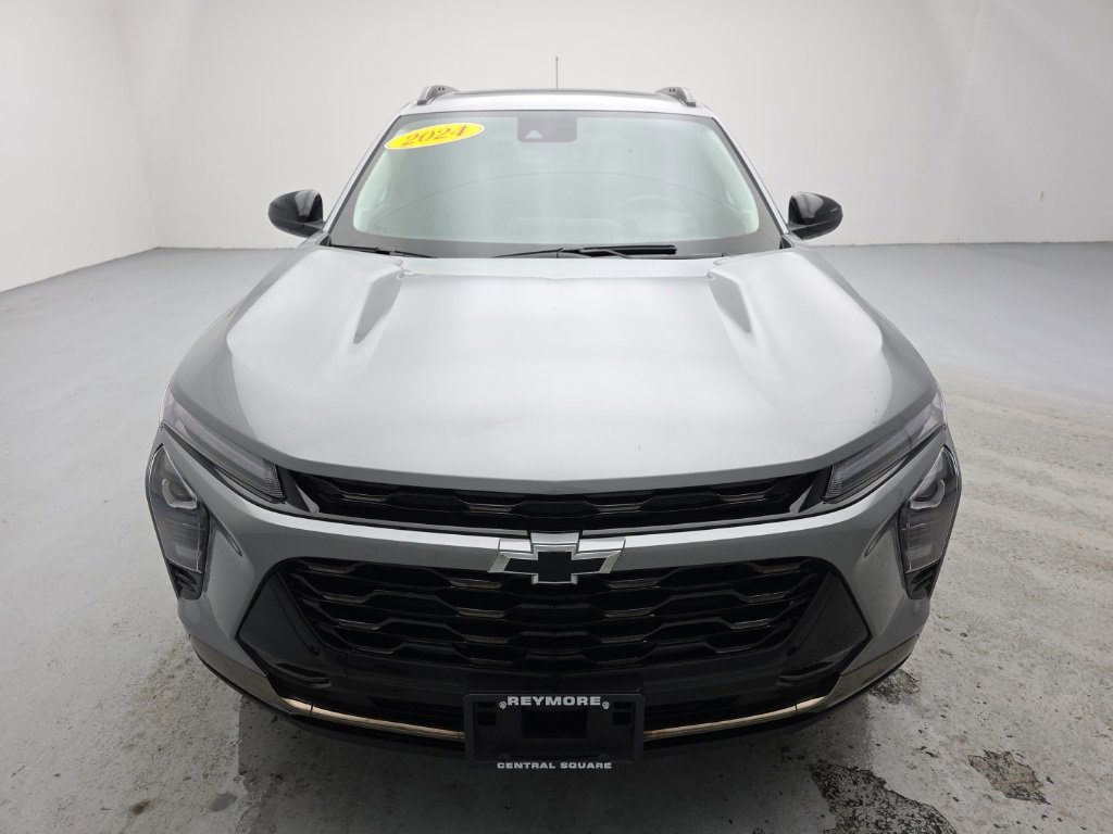 Used 2024 Chevrolet Trax ACTIV w/ Sunroof Package image 5