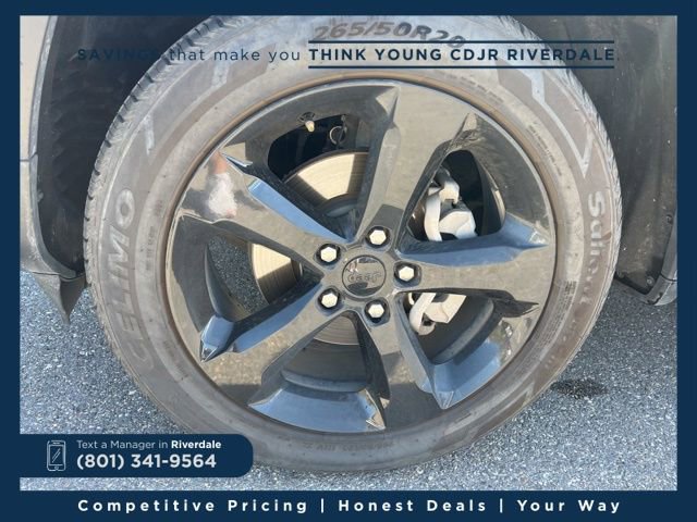 Used 2023 Jeep Grand Cherokee Altitude image 9