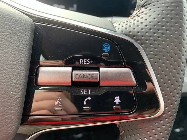 Used 2024 Nissan Ariya AWD image 18
